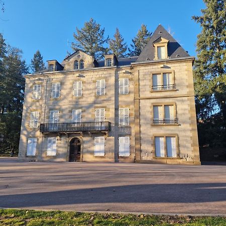 Apartamento Chateau De Serignac Malemort Exterior foto