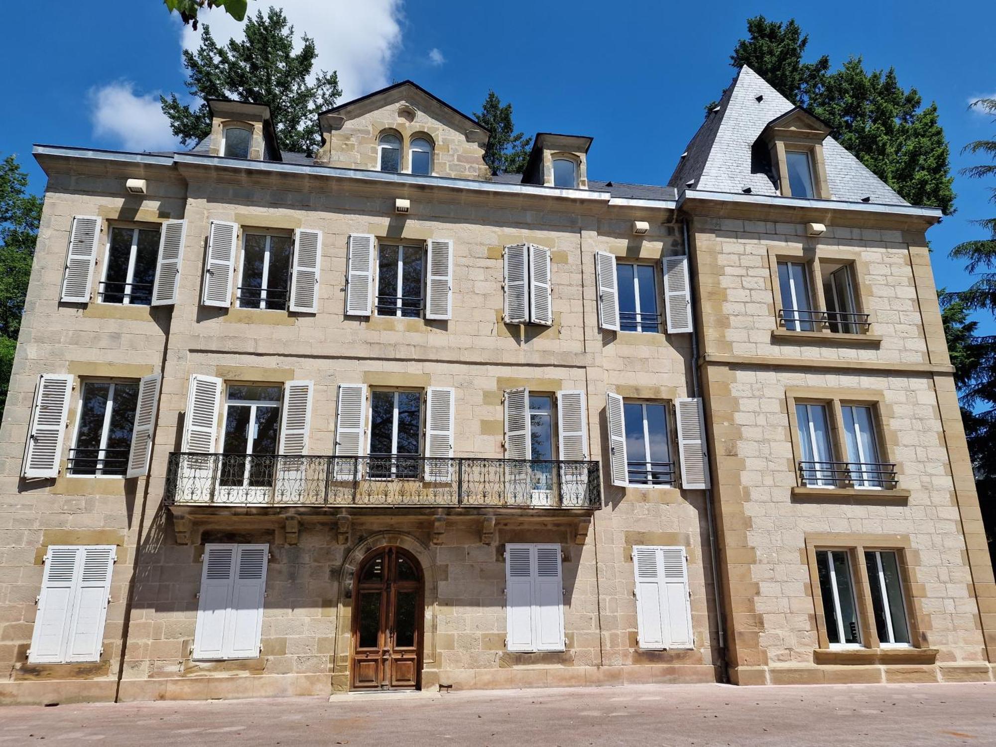 Apartamento Chateau De Serignac Malemort Exterior foto