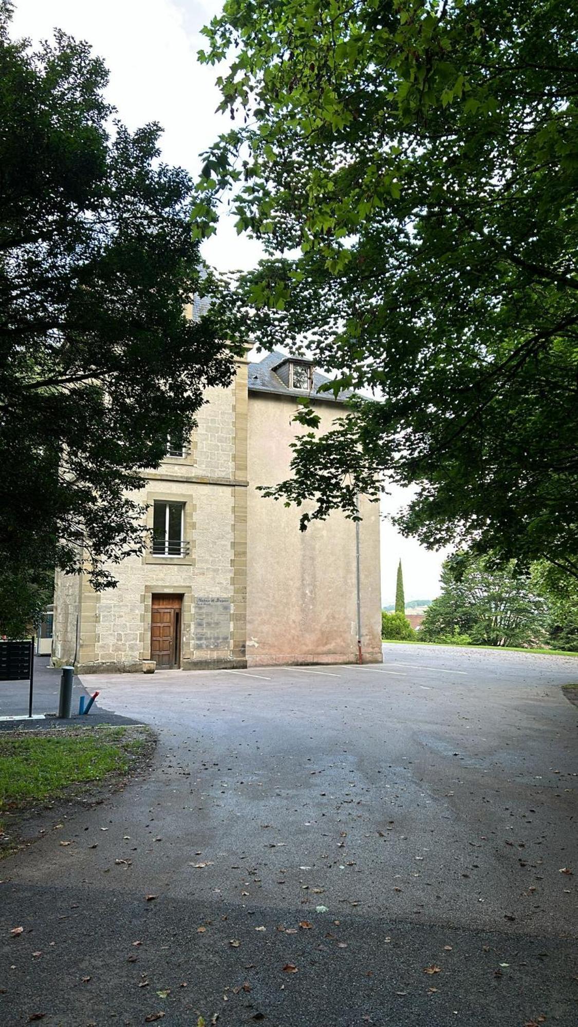 Apartamento Chateau De Serignac Malemort Exterior foto